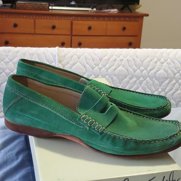 Shoes- Green Suade - Picture 5 of 5